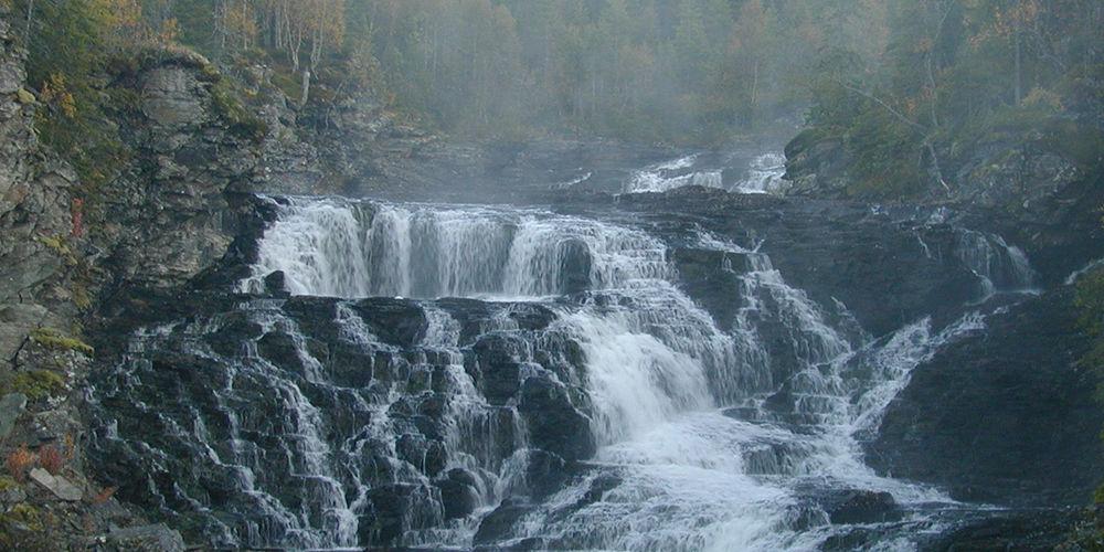 Kverfossen waterfall at Tya